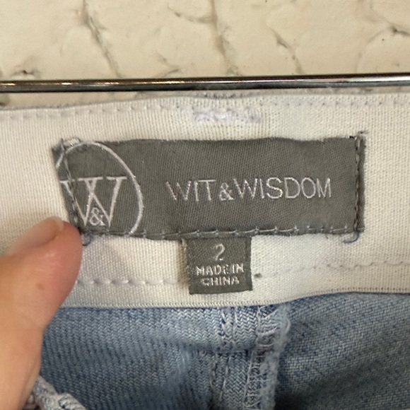 Wit & Wisdom Light Wash Distressed Ankle Jeans - Picture 2 of 8